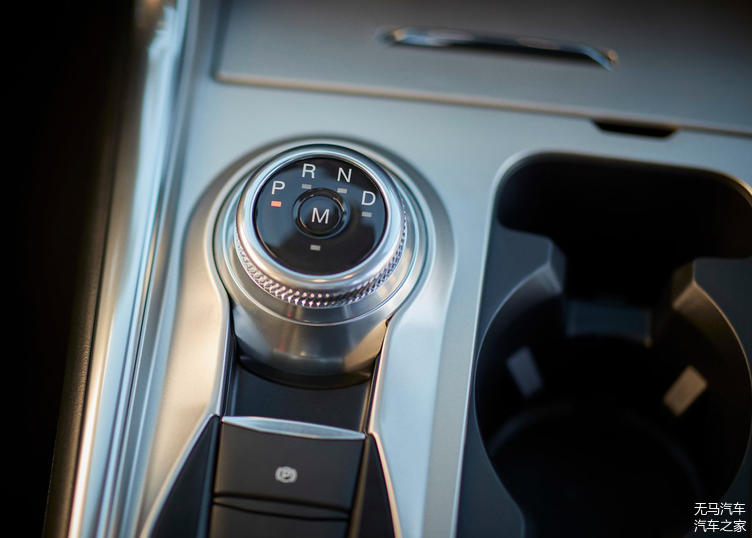 全新一代福特探險者官圖發(fā)布！依舊是大家的硬派之選！