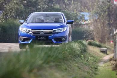 看遍十里桃花，還是第十代思域最帥 