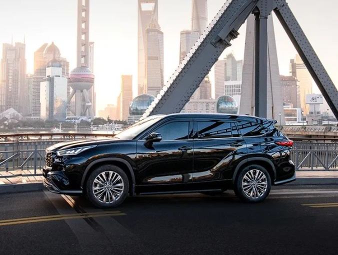 品人間百味，說百味人生，看“饞宗大師”沈宏非的蟹語人生